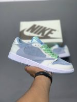 کتونی نایک ایر جردن ۱ لو تراویس اسکات آبی سفید Nike Air Jordan 1 Low Travis Scott Reverse Swoosh