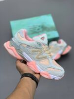 کتونی نیوبالانس ۹۰۶۰ طوسی صورتی New Balance 9060 Gray Pink