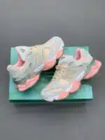 کتونی نیوبالانس ۹۰۶۰ طوسی صورتی New Balance 9060 Gray Pink