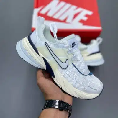 کتونی نایک وی تو کی ران سفید سرمه‌ای Nike V2K Run White Navy