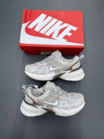 کتونی نایک وی تو کی کرم Nike V2K Run Cream