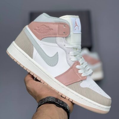 کفش نایک جردن وان کرم صورتی ساقدار زنانه کیفیت مستر Nike Jordan One Cream Pink