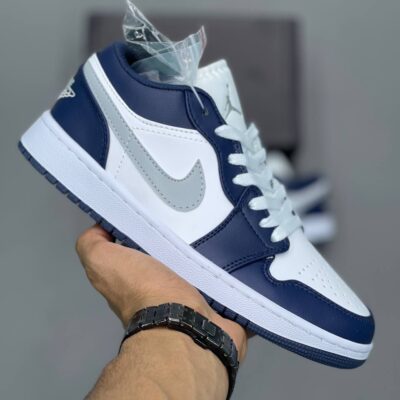 کفش نایک جردن وان سفید سرمه‌ای کیفیت مستر Nike Jordan One White Blue