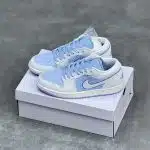 کفش نایک ایر جردن وان لو آبی یخی Nike Air Jordan 1 Low Ice Blue