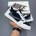 کفش نایک ایر جردن وان لو تراویس اسکات سیل طوسی Nike Air Jordan 1 Low Travis Scott Sail Grey
