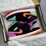 کفش نایک ایر جردن وان ساقدار لنگه به لنگه Nike Air Jordan 1 High Mismatch