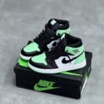 کفش نایک ایر جردن وان ساقدار مشکی سبز Nike Air Jordan 1 High Black Green