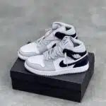 کفش نایک ایر جردن وان سفید طوسی Nike Air Jordan 1 White Grey