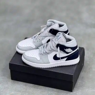 کفش نایک ایر جردن وان سفید طوسی Nike Air Jordan 1 White Grey